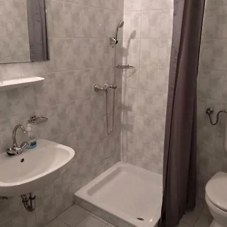 Bed & Breakfast Aranylabda Panzio Szeged
