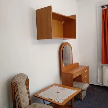 Bed & Breakfast Aranylabda Panzio
